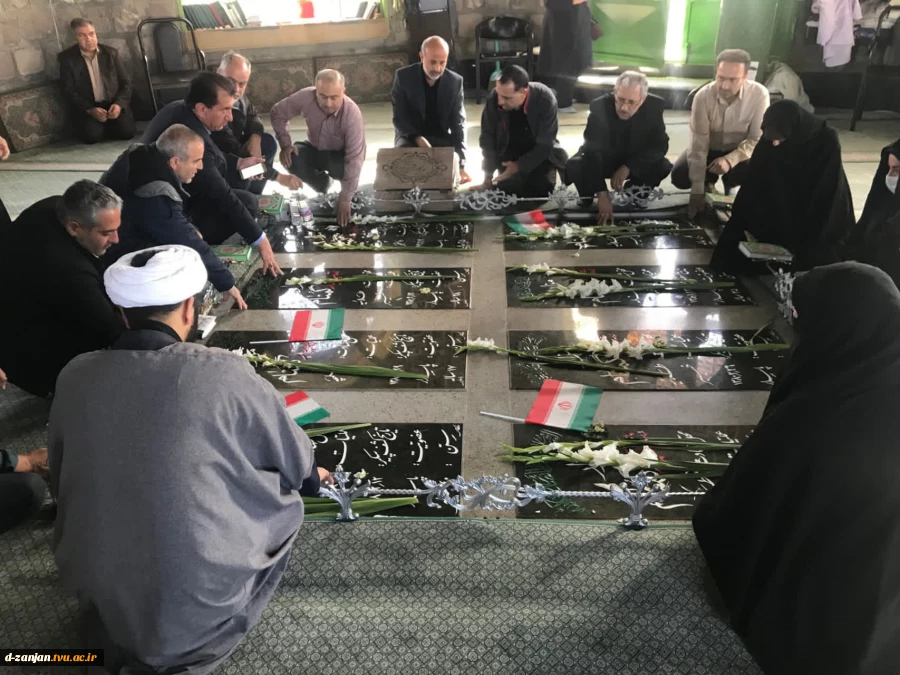 همایش پیاده روی و غبار روبی مزار شهدای جاویدنام استان زنجان  به مناسبت سوم خرداد 2
